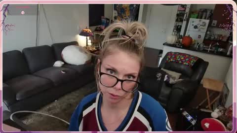 Alice Liddell online show from November 12, 2025, 6:52 pm