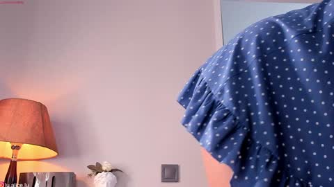 Elle online show from December 19, 2024, 8:34 am