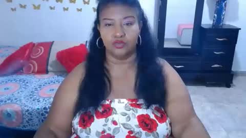 Snapshot of alicematuremilf chatting on November 15, 2025, 5:27 am yasmin online show from November 15, 2025, 5:27 am