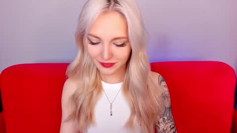 Snapshot of alicemonro chatting on October 3, 2025, 9:28 am alicemonro online show from October 3, 2025, 9:28 am