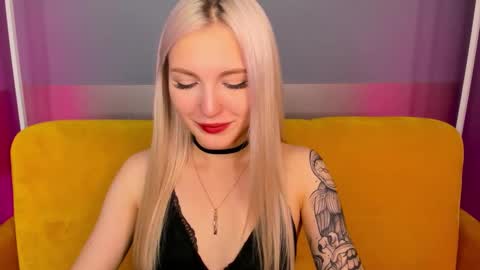 Snapshot of alicemonro chatting on October 6, 2025, 9:29 am alicemonro online show from October 6, 2025, 9:29 am