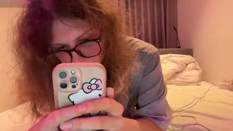 Snapshot of alicepinkhead chatting on June 11, 2026, 10:46 am AlicePinkhead online show from June 11, 2026, 10:46 am