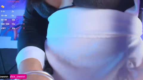 Alice online show from November 8, 2025, 9:13 pm