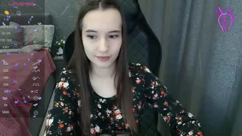 Snapshot of aliceweiss_ chatting on June 23, 2026, 8:56 am Alice online show from June 23, 2026, 8:56 am
