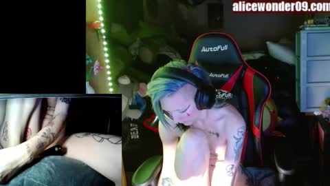 Snapshot of alicewonder52 chatting on February 26, 2025, 5:42 am Alice online show from February 26, 2025, 5:42 am