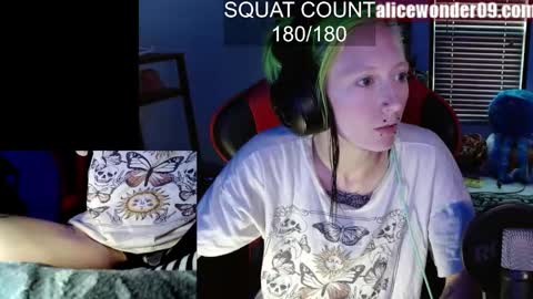 Snapshot of alicewonder52 chatting on September 26, 2025, 12:42 pm Alice online show from September 26, 2025, 12:42 pm