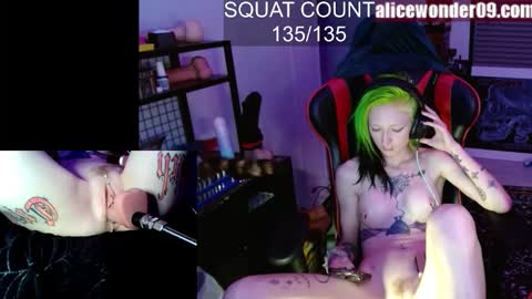 Snapshot of alicewonder52 chatting on October 13, 2025, 6:02 am Alice online show from October 13, 2025, 6:02 am