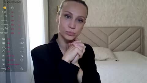 Snapshot of alicewonders_ chatting on July 21, 2026, 8:05 am Alice online show from July 21, 2026, 8:05 am