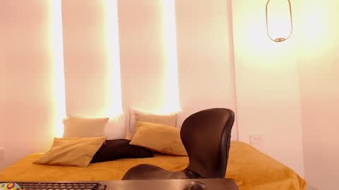 Snapshot of alicia_20_ chatting on January 7, 2025, 5:22 am Alice online show from January 7, 2025, 5:22 am