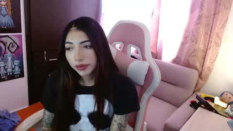 ALICIA  online show from October 3, 2025, 6:38 pm