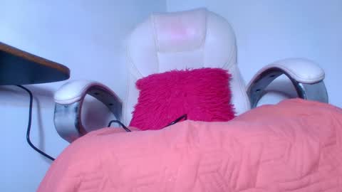 Snapshot of alicia_kyse chatting on January 9, 2025, 3:04 am Alicia Kyse online show from January 9, 2025, 3:04 am