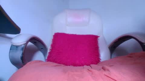 Snapshot of alicia_kyse chatting on January 9, 2025, 6:06 am Alicia Kyse online show from January 9, 2025, 6:06 am