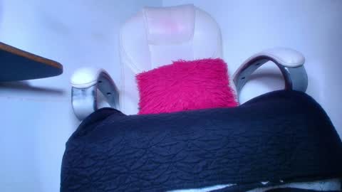 Snapshot of alicia_kyse chatting on January 28, 2025, 3:04 am Alicia Kyse online show from January 28, 2025, 3:04 am