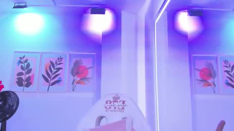 alicia online show from September 12, 2025, 3:39 am