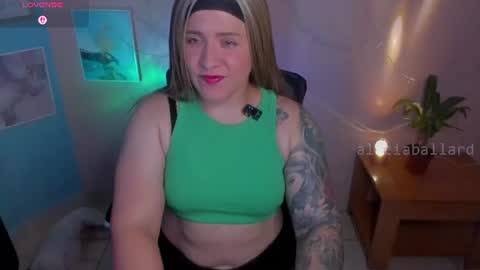 Snapshot of aliciaballard chatting on July 6, 2026, 8:22 pm Jennyfer online show from July 6, 2026, 8:22 pm