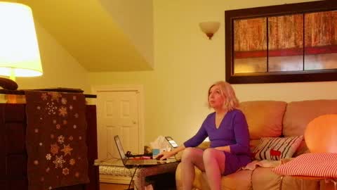 Snapshot of aliciadehart181 chatting on April 7, 2026, 11:26 pm Alicia deHart Help me reach 1000 Followers. Its FREE online show from April 7, 2026, 11:26 pm