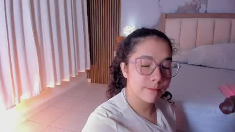 Snapshot of alicialevy chatting on May 22, 2026, 10:32 am LUNA online show from May 22, 2026, 10:32 am