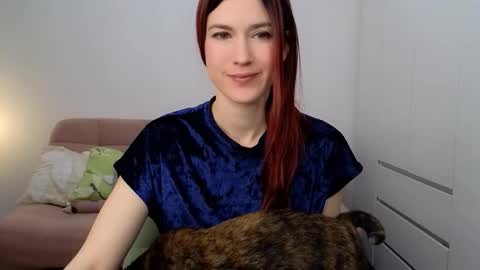 alicianoveli online show from November 23, 2025, 5:51 am