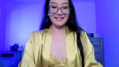 Snapshot of aliciaz3 chatting on October 6, 2025, 4:15 pm Alicia Hebi online show from October 6, 2025, 4:15 pm
