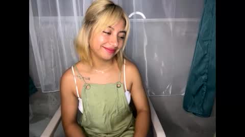 Snapshot of alicie_oconoor chatting on May 20, 2026, 4:07 am Karla Oconoor online show from May 20, 2026, 4:07 am
