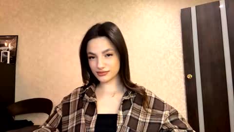 Niki online show from March 15, 2026, 2:23 pm