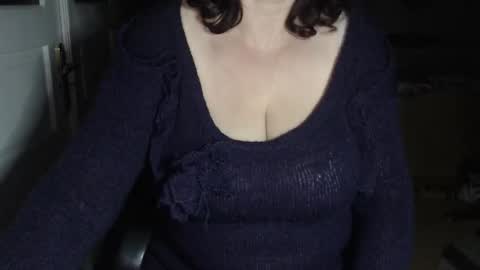 Alidue online show from October 3, 2025, 8:50 pm