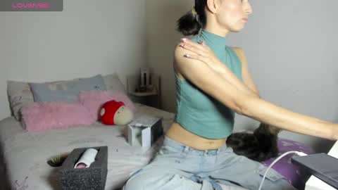 Aiko  Independent Model  online show from March 3, 2025, 3:08 am