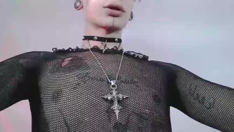     online show from March 1, 2025, 3:43 am