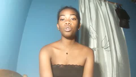 alihane21 online show from February 11, 2026, 6:02 pm