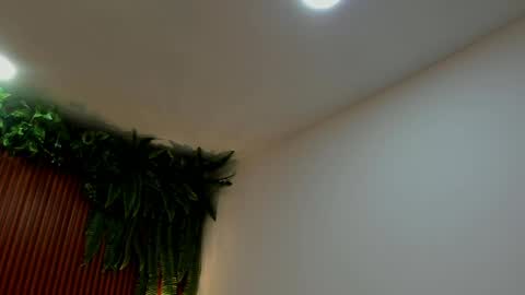Snapshot of aliice_greco chatting on June 4, 2026, 11:49 am Alice online show from June 4, 2026, 11:49 am