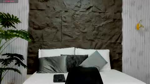 Snapshot of aliice_greco chatting on July 7, 2026, 12:20 pm Alice online show from July 7, 2026, 12:20 pm