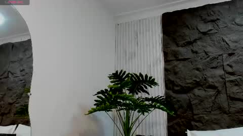 Snapshot of aliice_greco chatting on July 23, 2026, 11:52 am Alice online show from July 23, 2026, 11:52 am