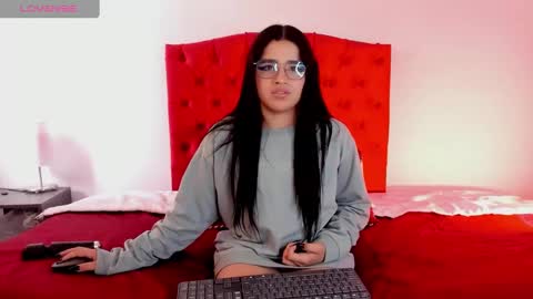 Snapshot of aliice_walker_ chatting on December 20, 2024, 3:42 pm aliice_walker_ online show from December 20, 2024, 3:42 pm