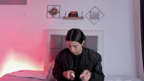 Snapshot of aliice_walker_ chatting on January 11, 2025, 12:40 pm aliice_walker_ online show from January 11, 2025, 12:40 pm