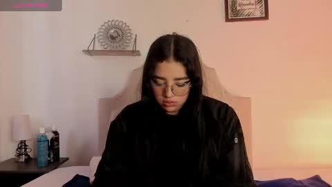 Snapshot of aliice_walker_ chatting on January 23, 2025, 1:35 pm aliice_walker_ online show from January 23, 2025, 1:35 pm