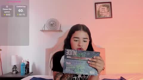 Snapshot of aliice_walker_ chatting on January 27, 2025, 2:57 pm aliice_walker_ online show from January 27, 2025, 2:57 pm