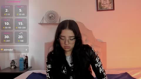 Snapshot of aliice_walker_ chatting on January 27, 2025, 5:58 pm aliice_walker_ online show from January 27, 2025, 5:58 pm