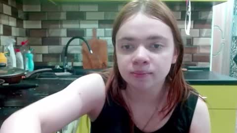 Snapshot of aliiice_stone chatting on March 7, 2026, 7:00 pm Alice online show from March 7, 2026, 7:00 pm