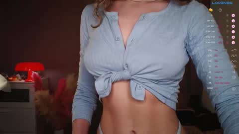 alika_l_v online show from February 26, 2026, 5:45 pm