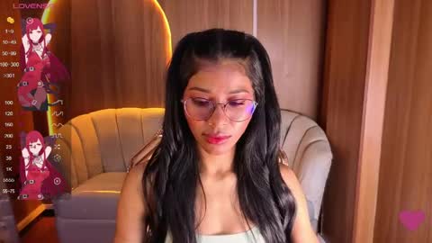 alina_b_ online show from June 8, 2026, 7:58 pm