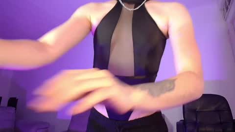 Snapshot of alina_lee01 chatting on June 9, 2026, 12:33 am NYX online show from June 9, 2026, 12:33 am
