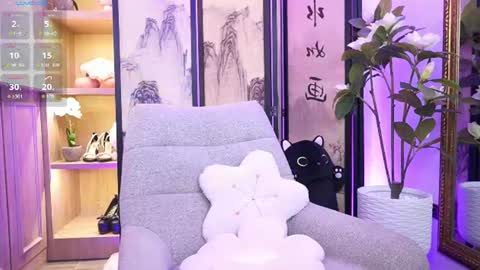 Snapshot of alinabennet chatting on July 11, 2026, 11:35 am Alina Bennet online show from July 11, 2026, 11:35 am