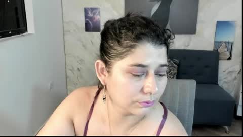 Snapshot of alinabozz1 chatting on June 12, 2026, 5:17 am alinabozz1 online show from June 12, 2026, 5:17 am
