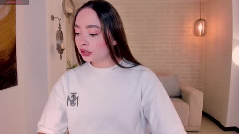 Snapshot of alinakravitz_ chatting on April 24, 2026, 6:21 pm alinakravitz_ online show from April 24, 2026, 6:21 pm