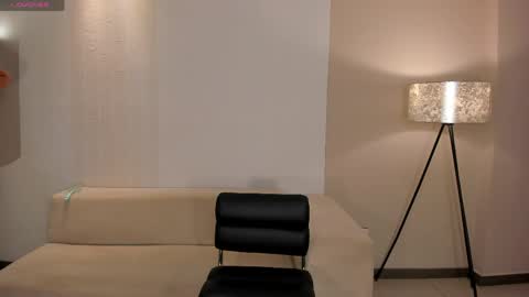 Snapshot of alinakravitz_ chatting on May 22, 2026, 6:46 pm alinakravitz_ online show from May 22, 2026, 6:46 pm