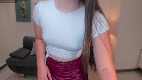 Snapshot of alinakravitz_ chatting on May 27, 2026, 1:57 am alinakravitz_ online show from May 27, 2026, 1:57 am