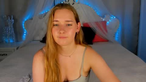 Snapshot of alinawise chatting on July 7, 2026, 7:23 am alinawise online show from July 7, 2026, 7:23 am