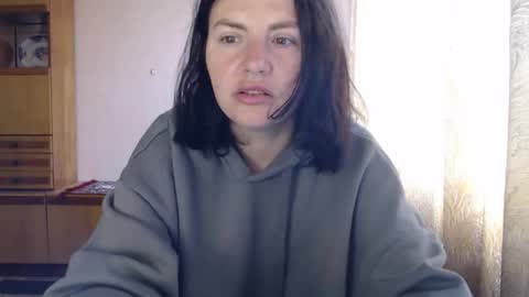 Snapshot of alinaxjames chatting on April 26, 2026, 7:28 am AlinaxJames online show from April 26, 2026, 7:28 am