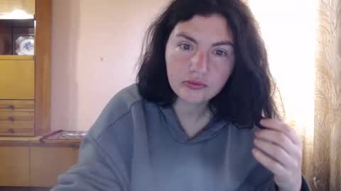Snapshot of alinaxjames chatting on May 10, 2026, 8:08 am AlinaxJames online show from May 10, 2026, 8:08 am