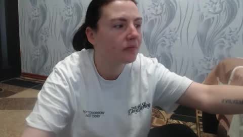 Snapshot of alinaxjames chatting on May 16, 2026, 8:44 am AlinaxJames online show from May 16, 2026, 8:44 am
